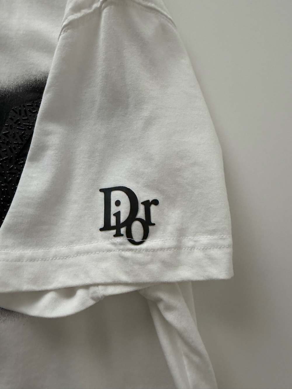Dior White T‑Shirt with Black Graffiti Logo Sz L - Picture 3 of 8